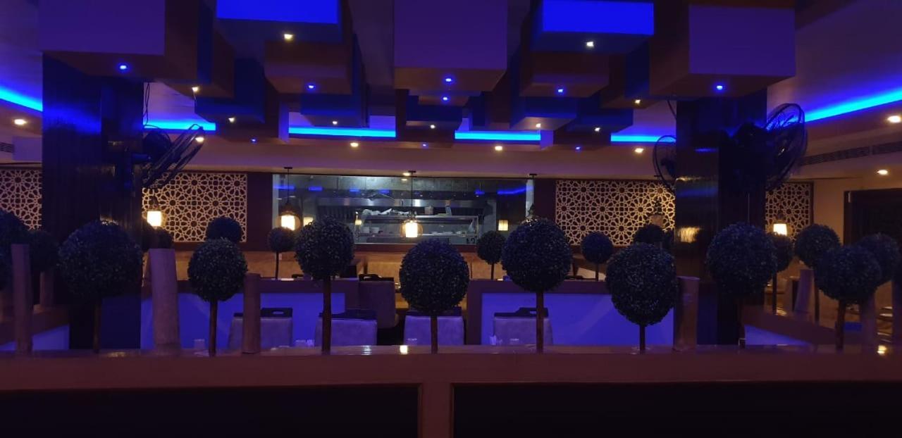 Hotel Fortune M R Grands Suluru Екстер'єр фото