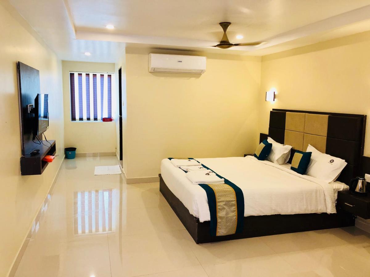 Hotel Fortune M R Grands Suluru Екстер'єр фото